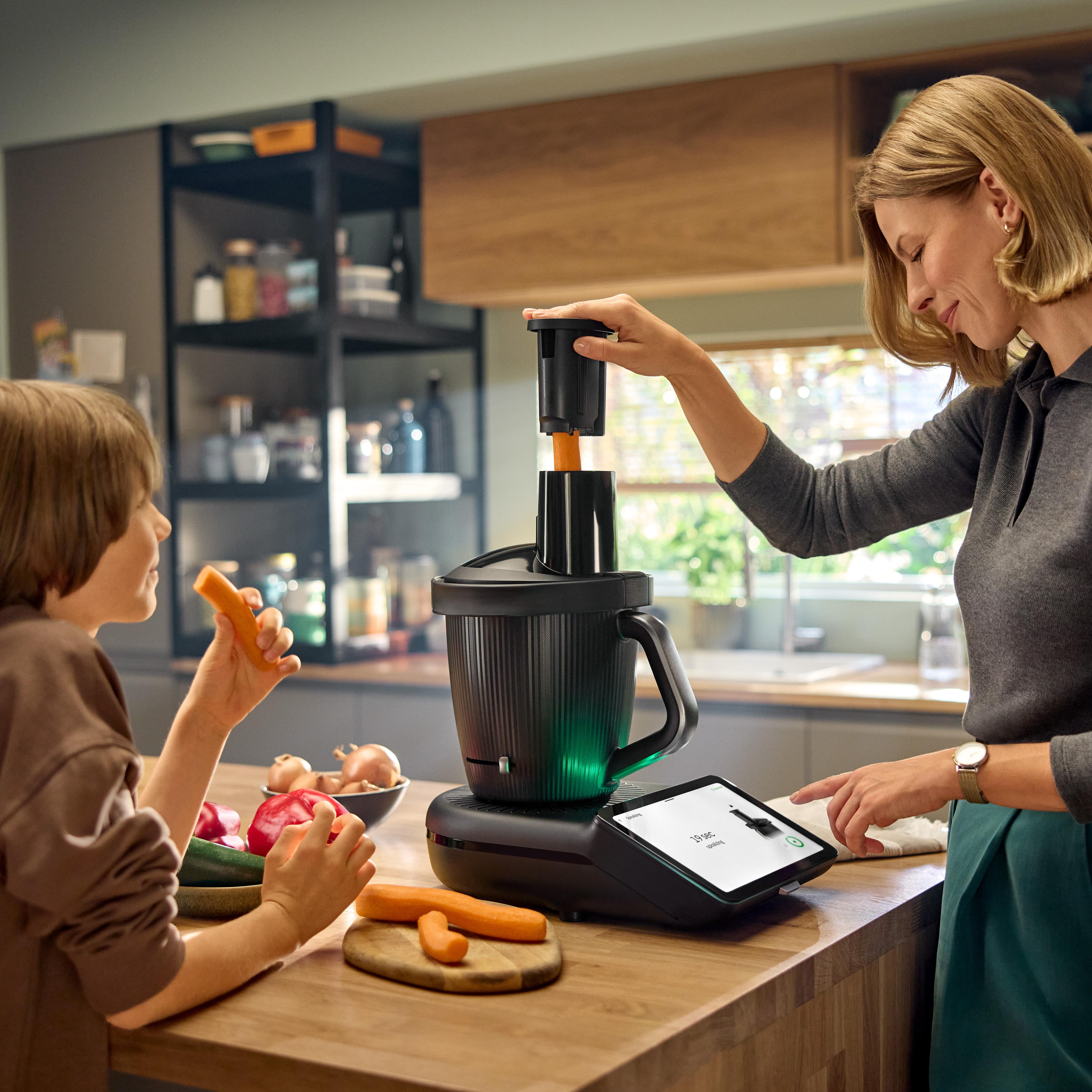 int_master-en_thermomix_tm7-launch_Functionality_Photos_Lifestyle_1480_1x1.jpg